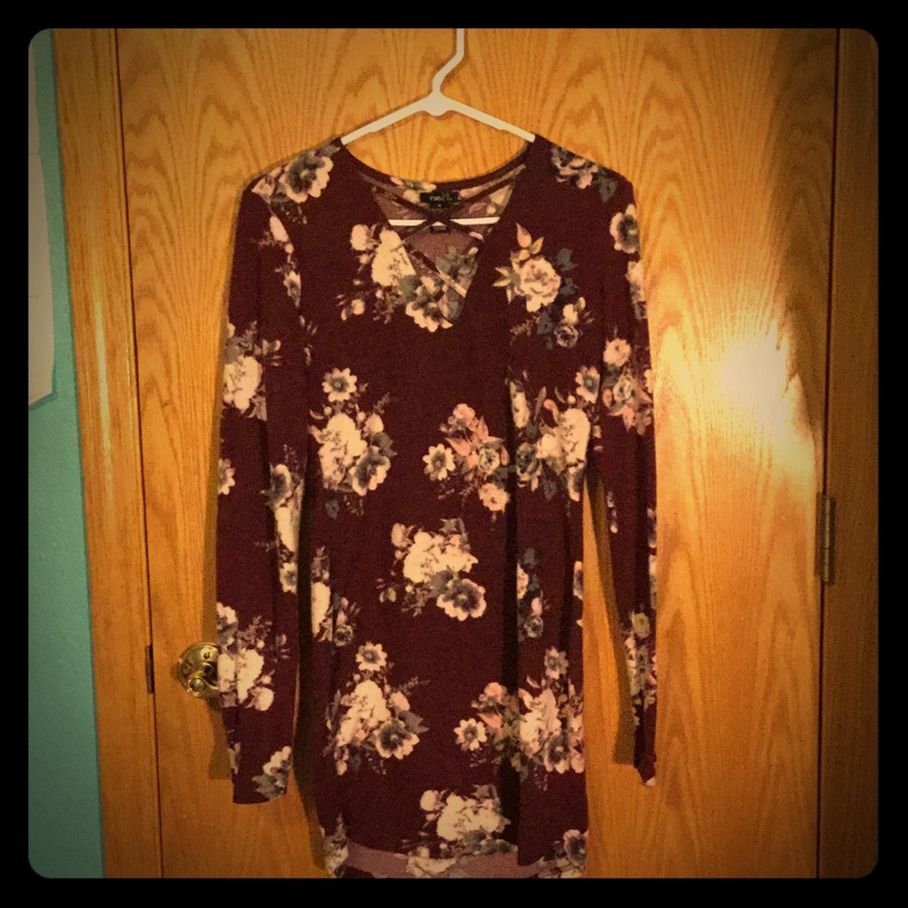 Gently used, worn once. No tears or stains.